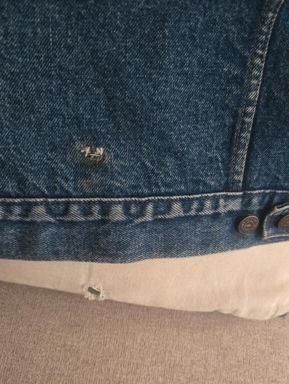 Size 40 Large Vintage Levi's Trucker Jacket